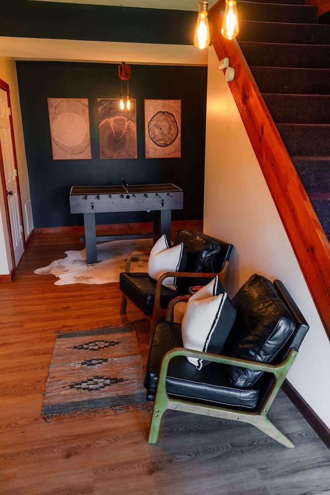 Cozy Cabin With Hot Tub - Near all in Hocking Hills