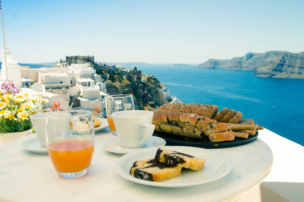 Nano Oia Villas