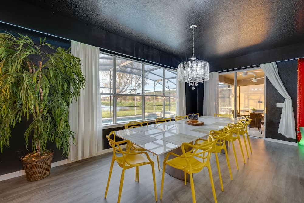 meeting & event spaces