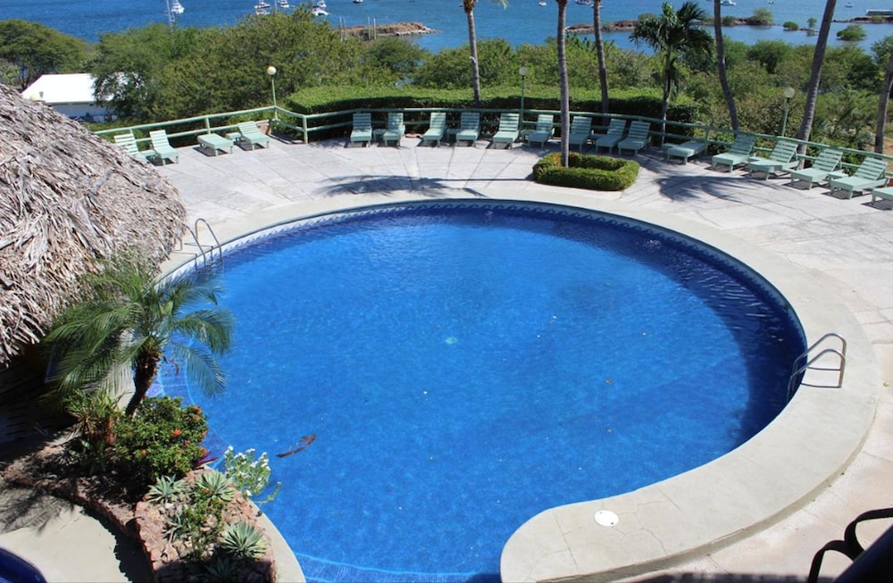 Hotel Flamingo Marina Resort - Image 1