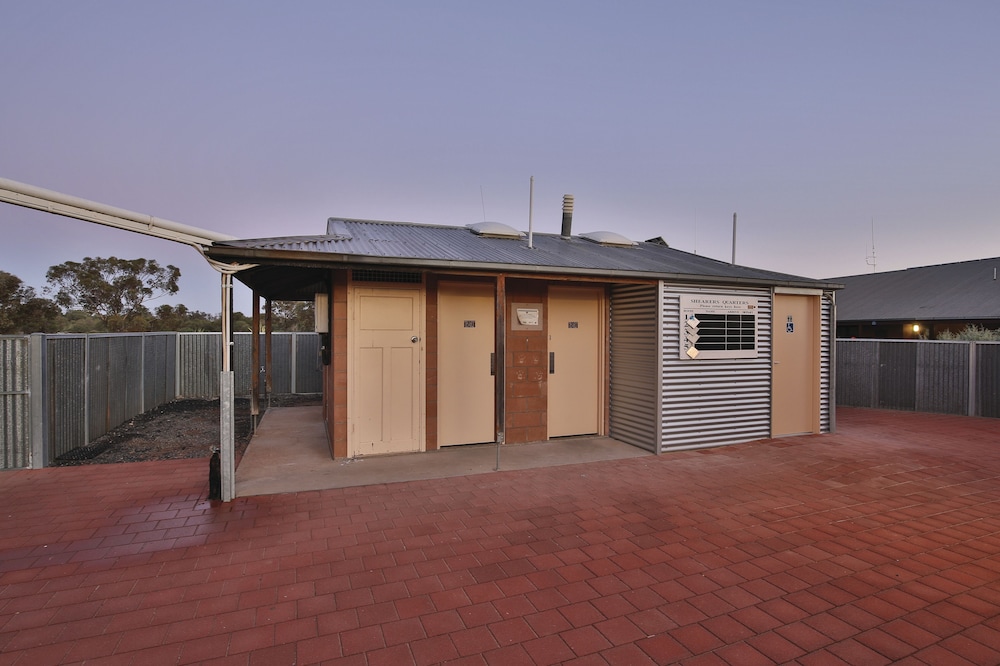 Mungo Shearers' Quarters view 4