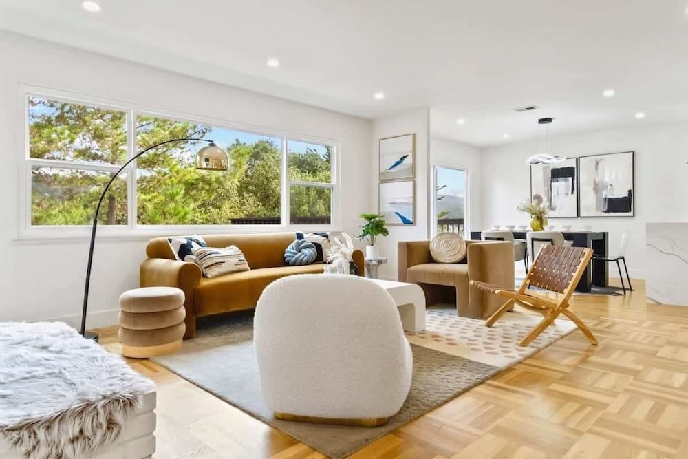 @ Marbella Lane - Stylish 4BR w/ Revitalizing View