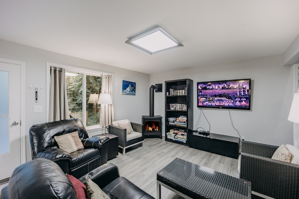 Snowline Cabin #49 - A Newly Remodeled Cabin Perfect for Your Family Retreat