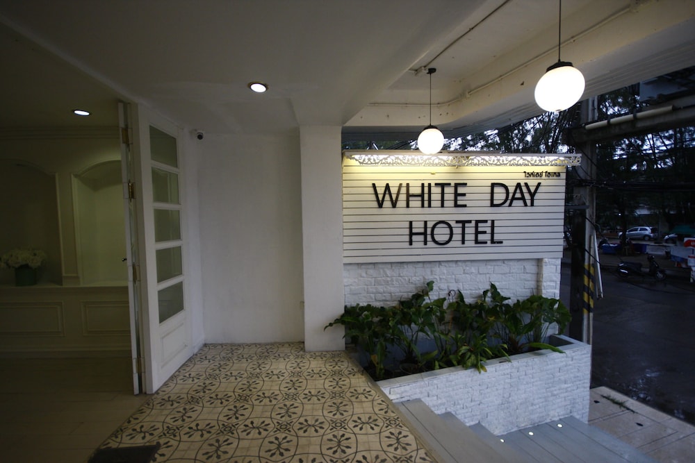 White Day Hotel