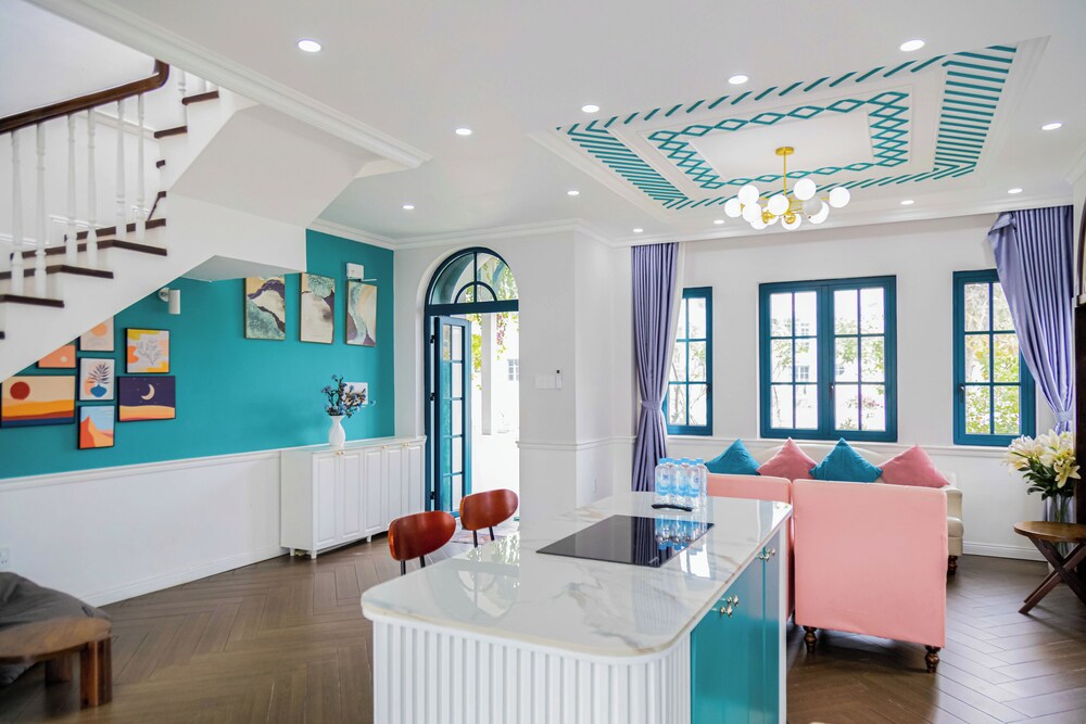 Luxury 4 br Emerald Villa-Novaworld PT