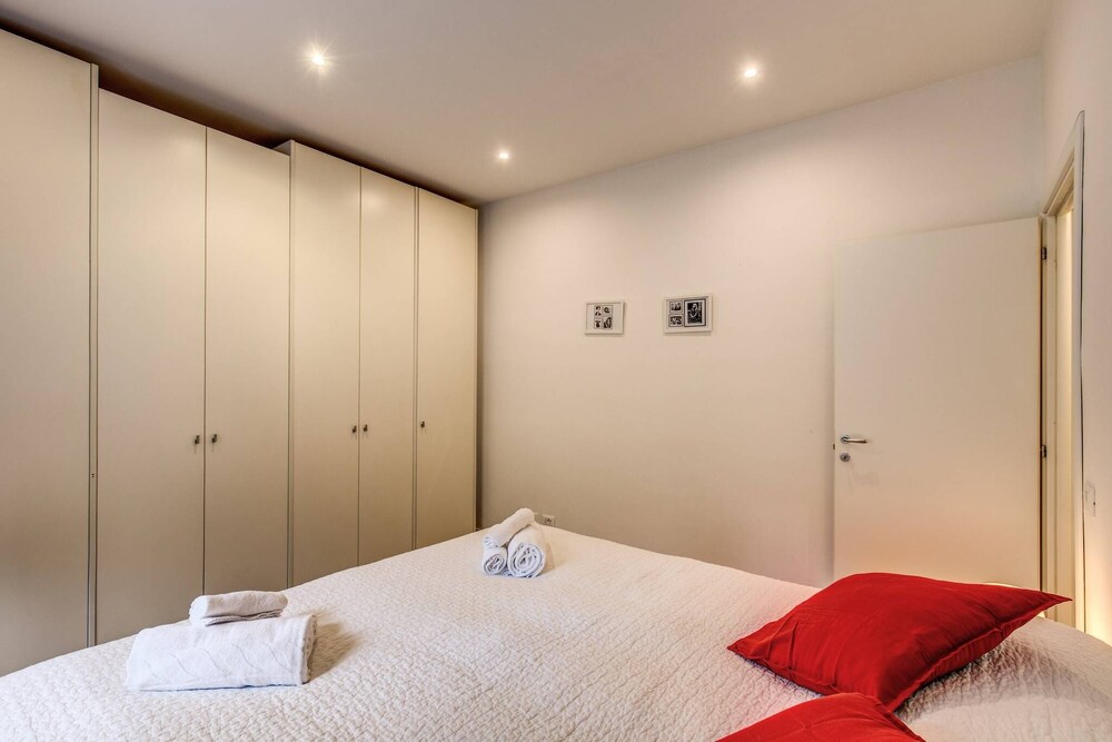 Ml Apartment - Ardesia Terrace Colosseo - 2bdr