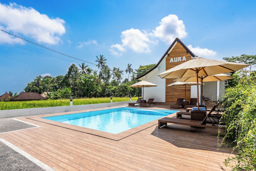 Aura Apartments