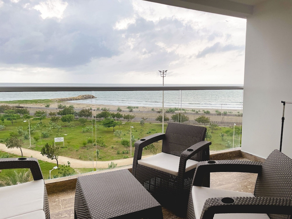 Cartagena Beach Resort