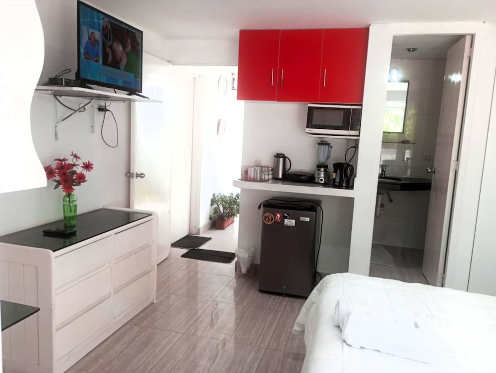 Monterrico Suites Hotel