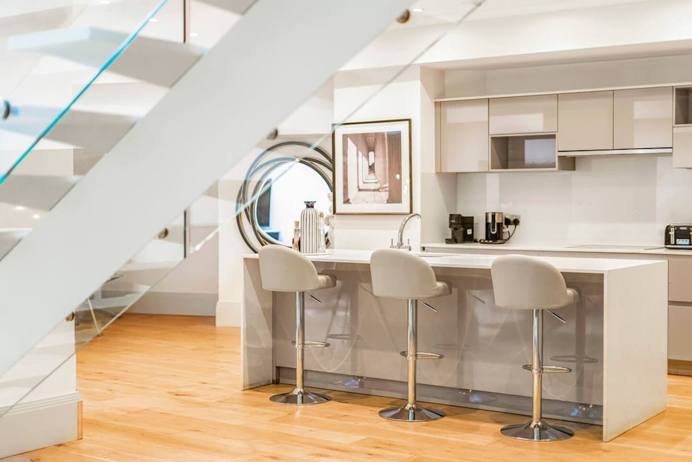 Ultra Luxury Mayfair Home Park Lane Location
