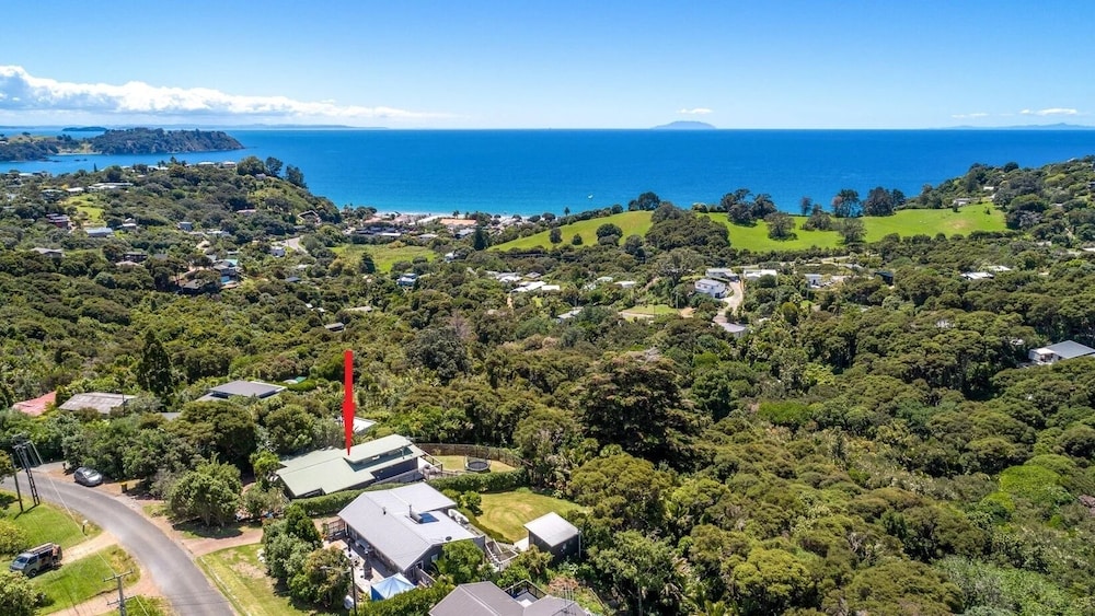 Onetangi Seaview Residence