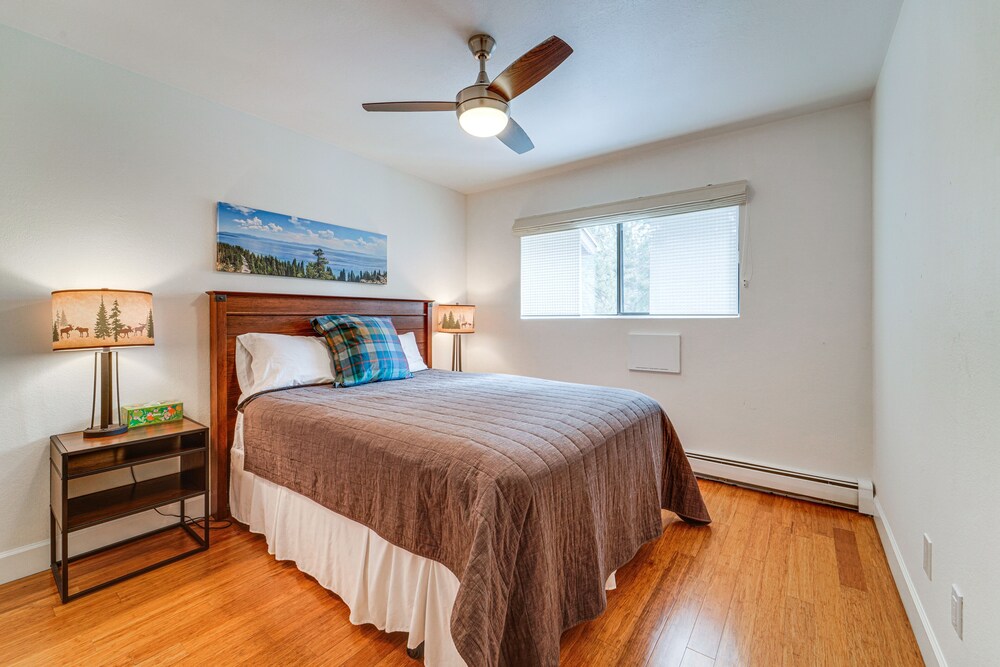 Incline Village Condo: 1 Mi to Lake Tahoe! view 3