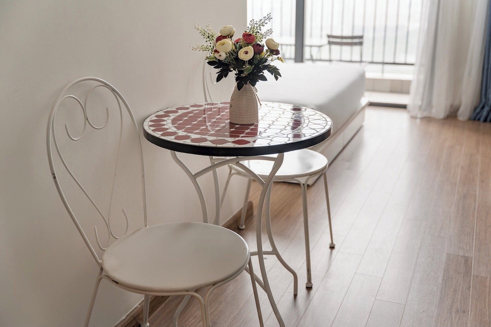 HMH - Vinhomes GreenBay Apartment