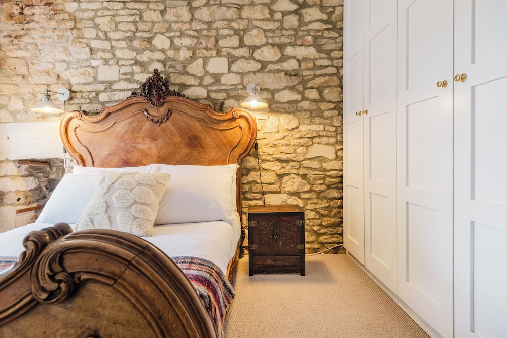 Historic 3 BD Cottage in the Cotswolds