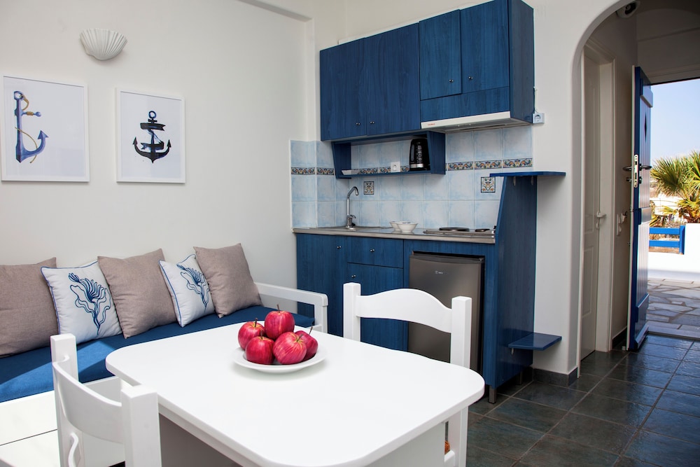 AURA PAROS