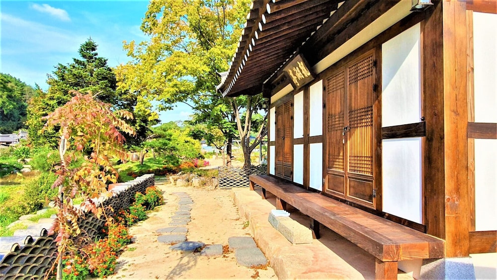 Tohyang Gotaek