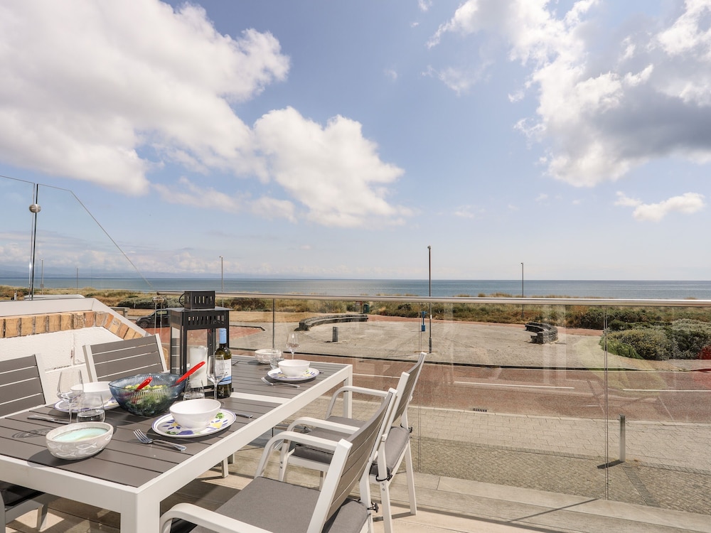 7 Min Y Traeth
