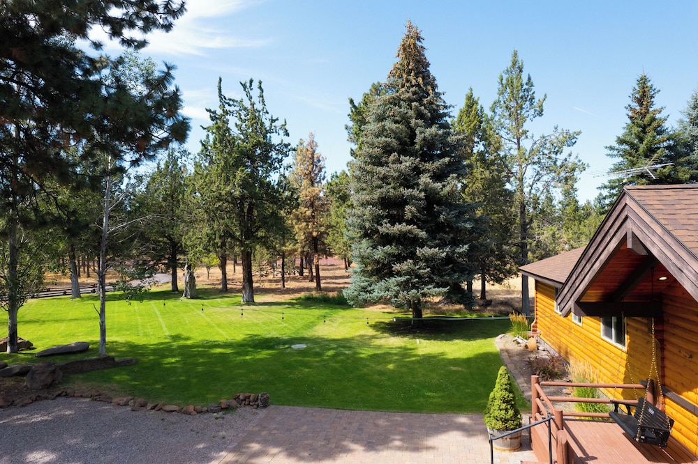 High-end Cabin 3BR 30min to Hoodoo Ski