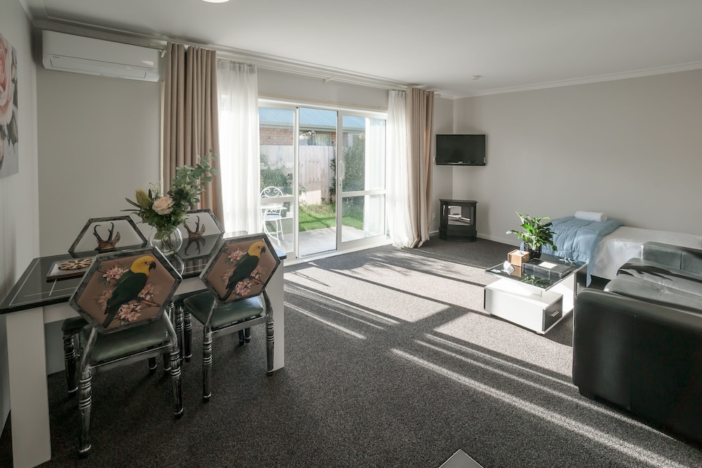 Coachman Motel
