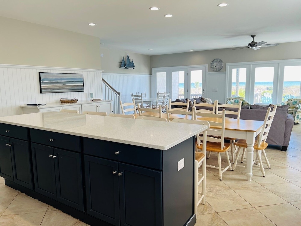 Avalon West- 5 Bedroom Home by RedAwning - Property Image 44