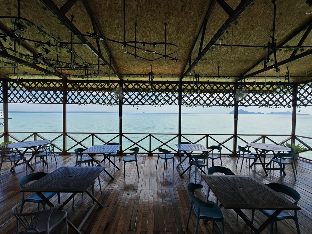 Larapan Water Village Semporna