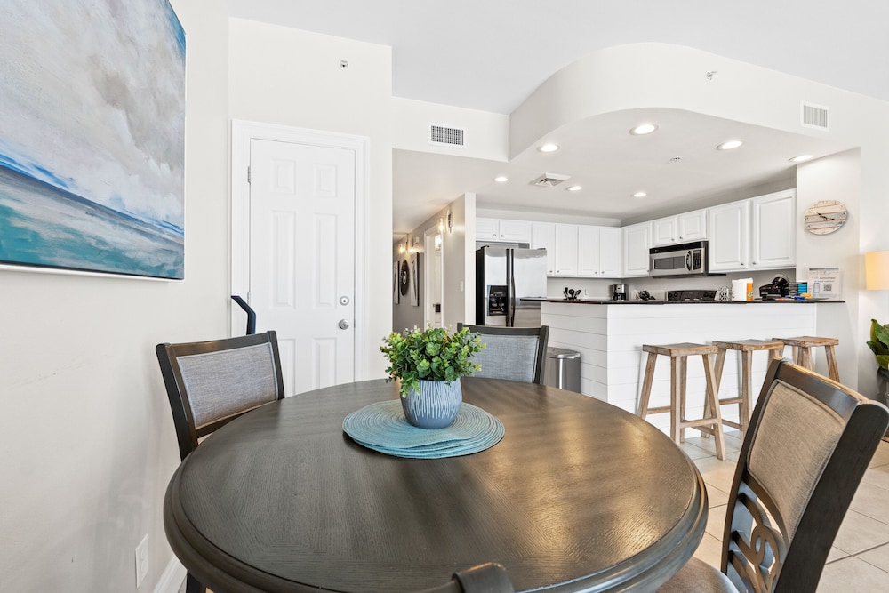 Calypso Beach Resort by Panhandle Getaways