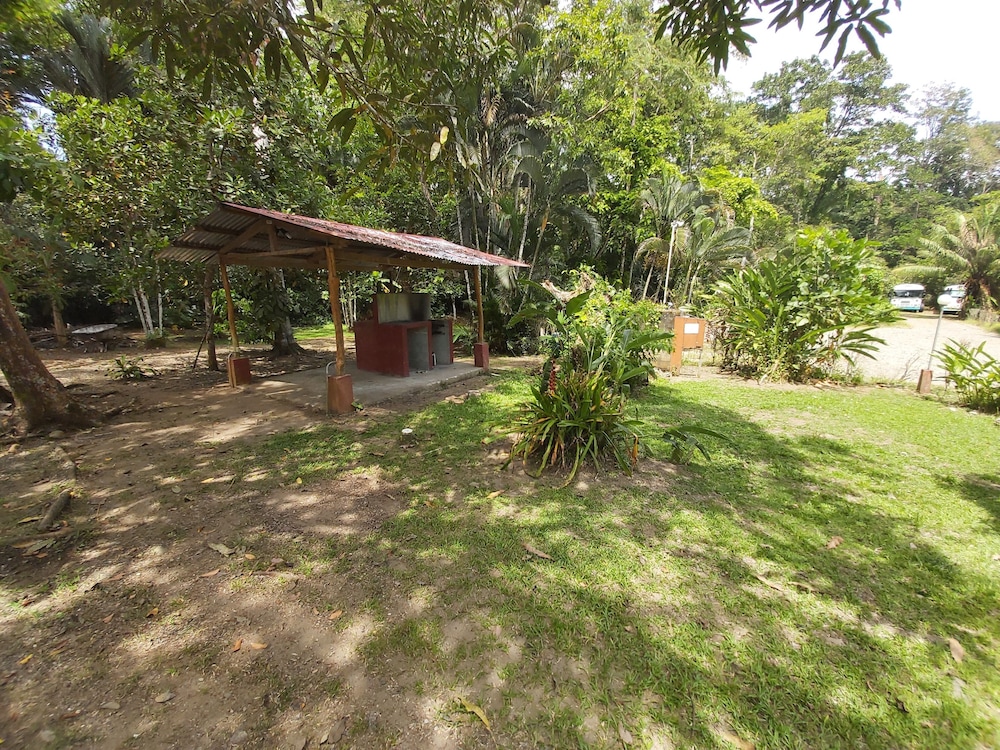 Costa Azul Lodge