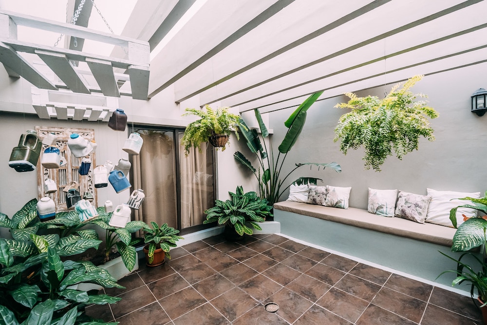 Joli Guesthouse