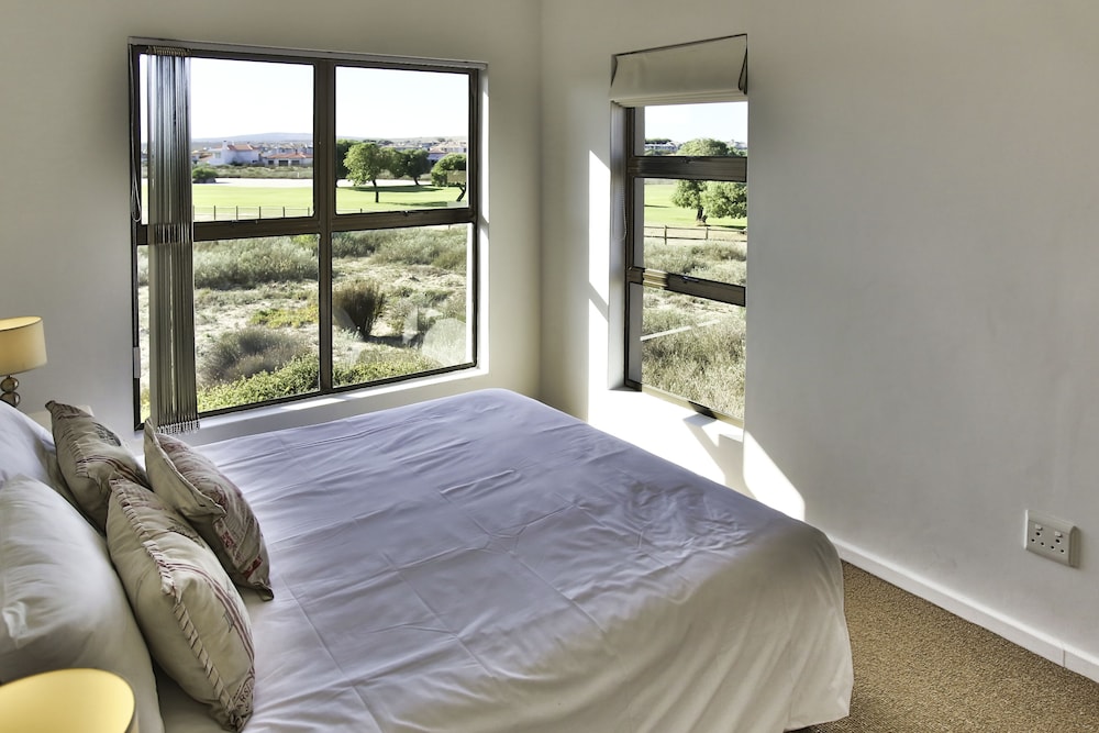 Mulligan, Langebaan 10-sleeper