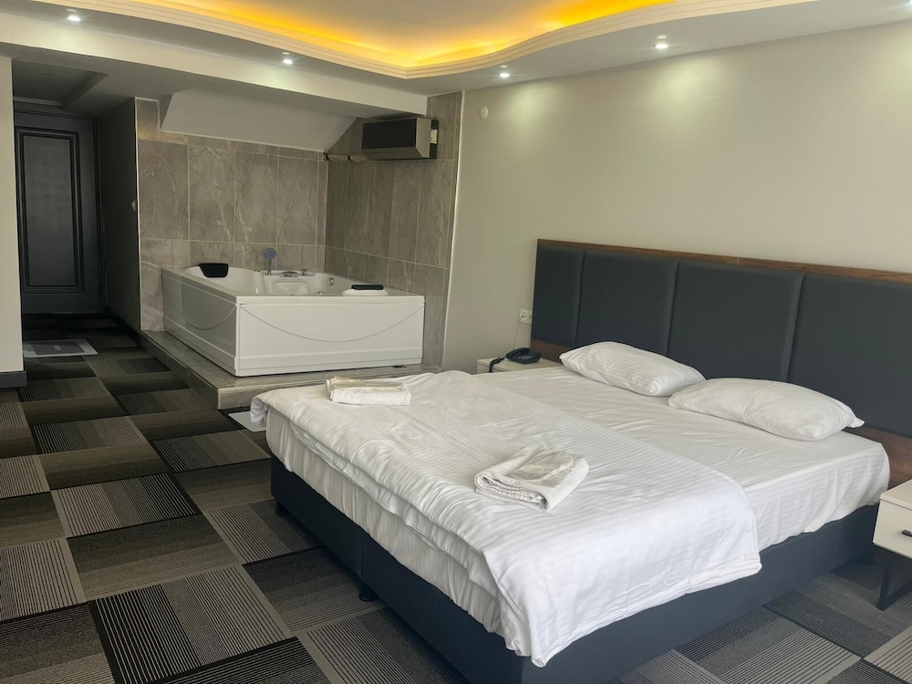 LİZBONİA OTEL