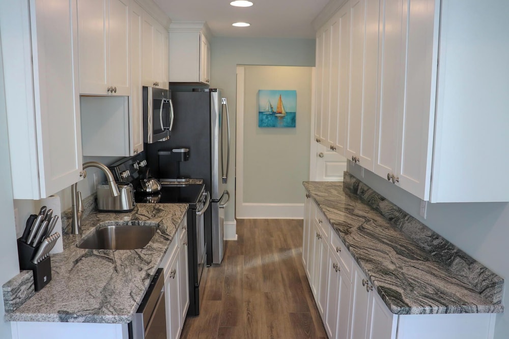 S 1ST Street 27 1ST Floor Condo