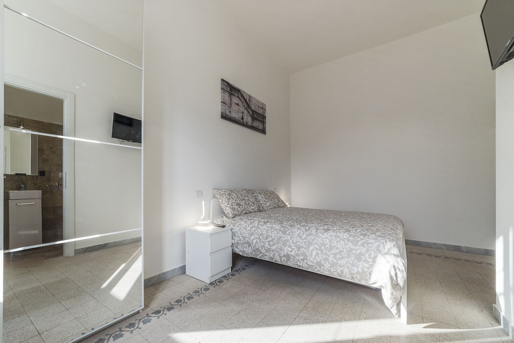 Colosseo & Colle Oppio Cozy Apartment