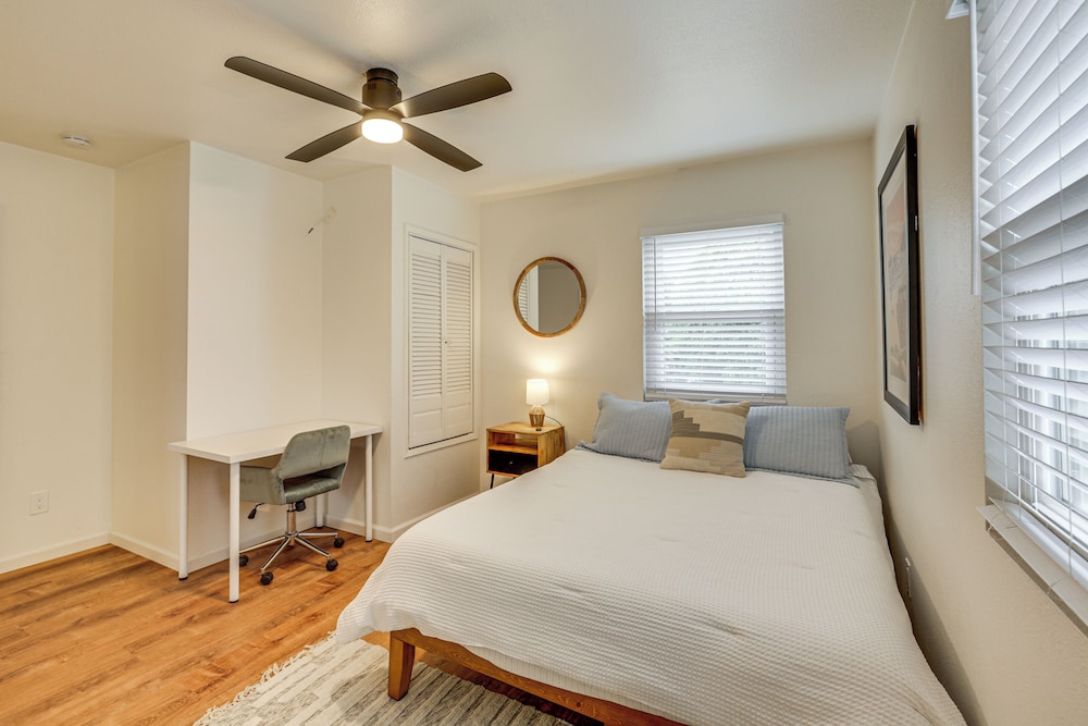 2 Mi to Ocean: Pet-friendly Imperial Beach Retreat