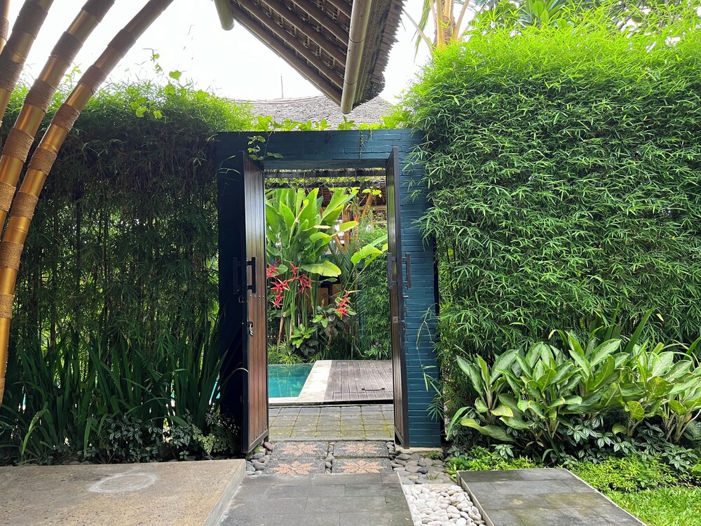 Joyously Raw Villas