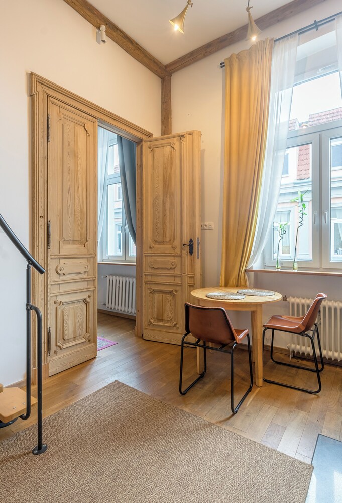 Oak Doors Apartament w Rynku ProperUNIT