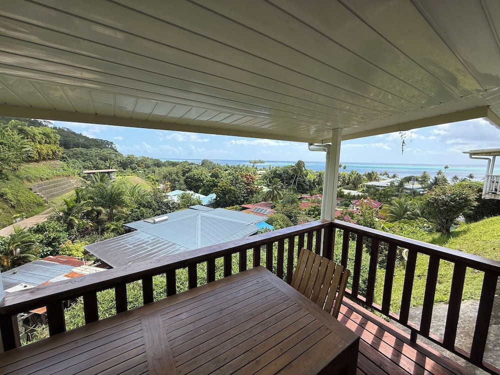 Luna's Home Raiatea