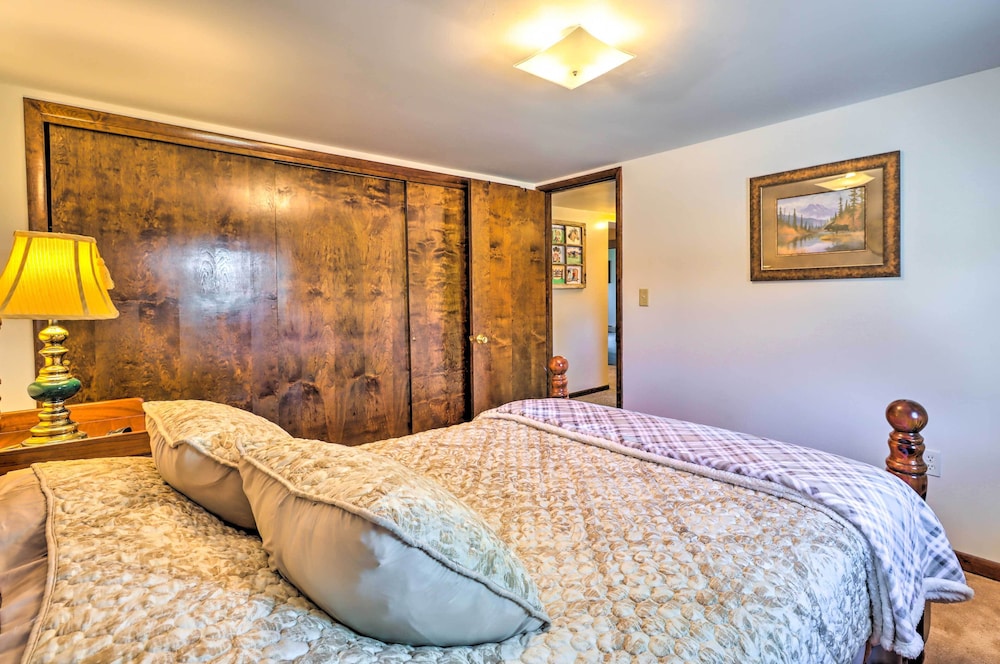 Mifflinburg Farmhouse w/ Deck: Family Friendly! view 4