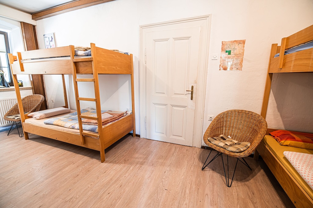 Cvet gora - Camping, Glamping and Accomodations - Hostel view 4