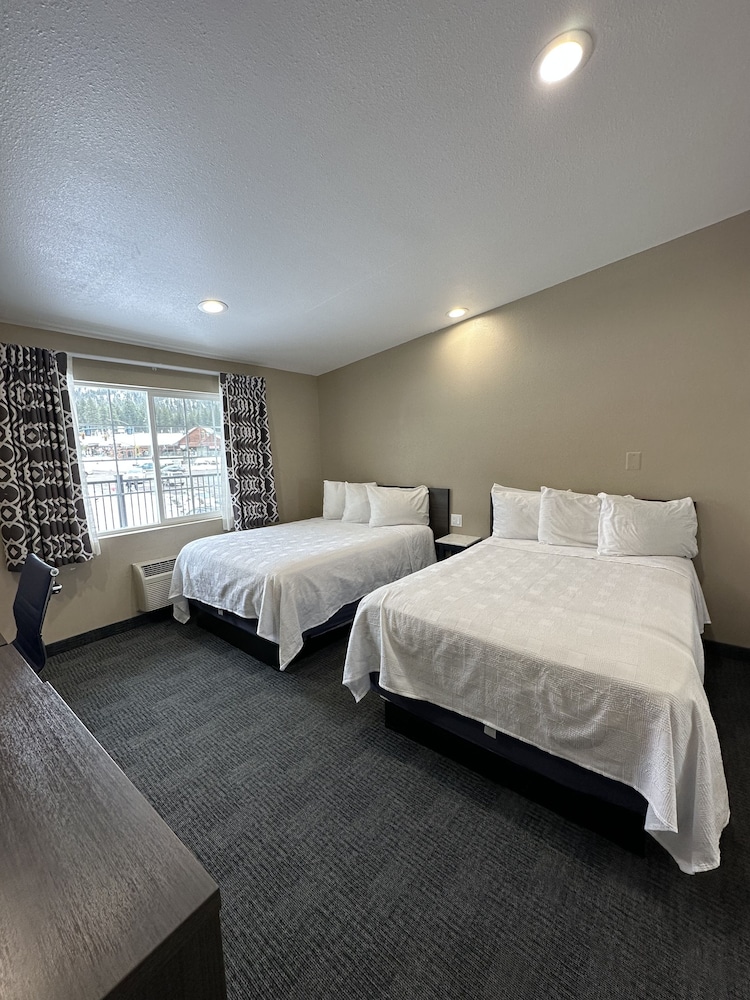 Lake Tahoe Vacations - Blackjack Inn South Lake Tahoe - Property Image 1