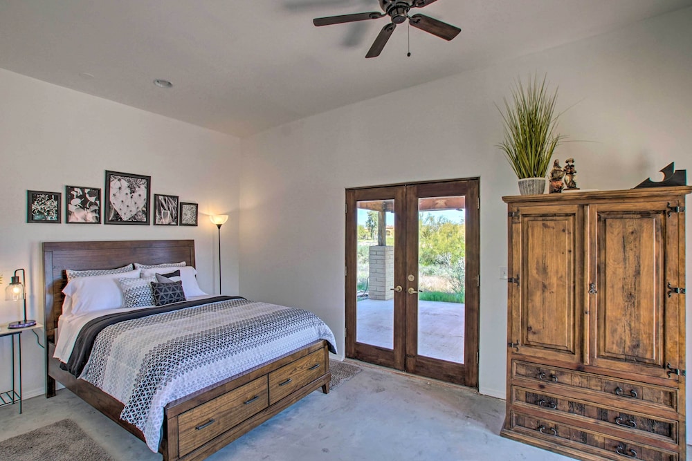 Pet-friendly Cave Creek Villa w/ Backyard Oasis! view 5