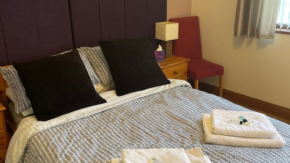 Rooms at the Huntsman Inn