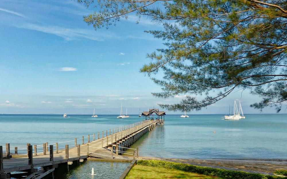 Borneo Eagle Resort