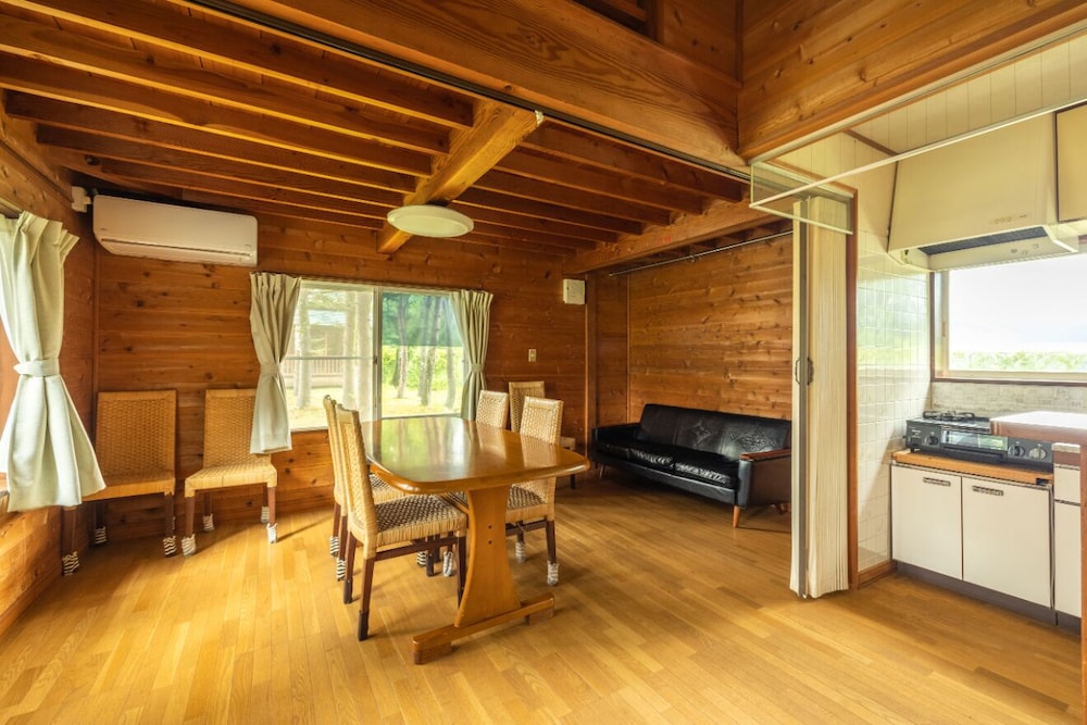 Reposer Hakuba