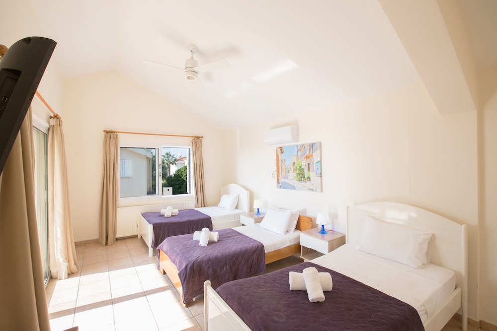 Ayia Napa Holiday Villa At26