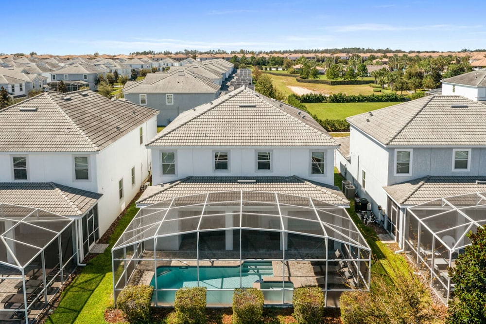 Robbin Hood Fun Pool Home by AV Dreams - Image 5