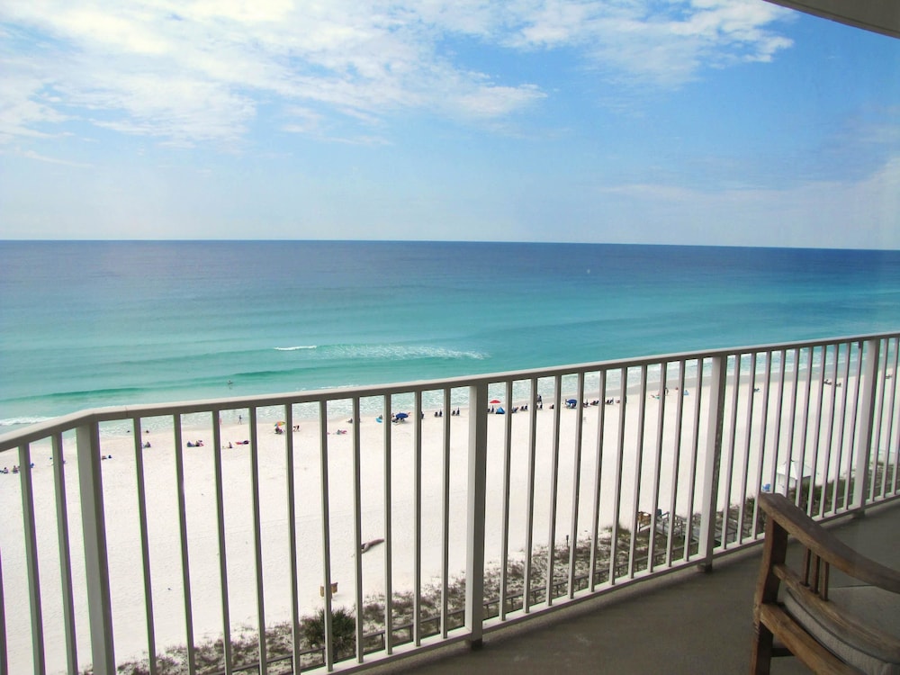 Majestic Sun Condos by Crystal Waters