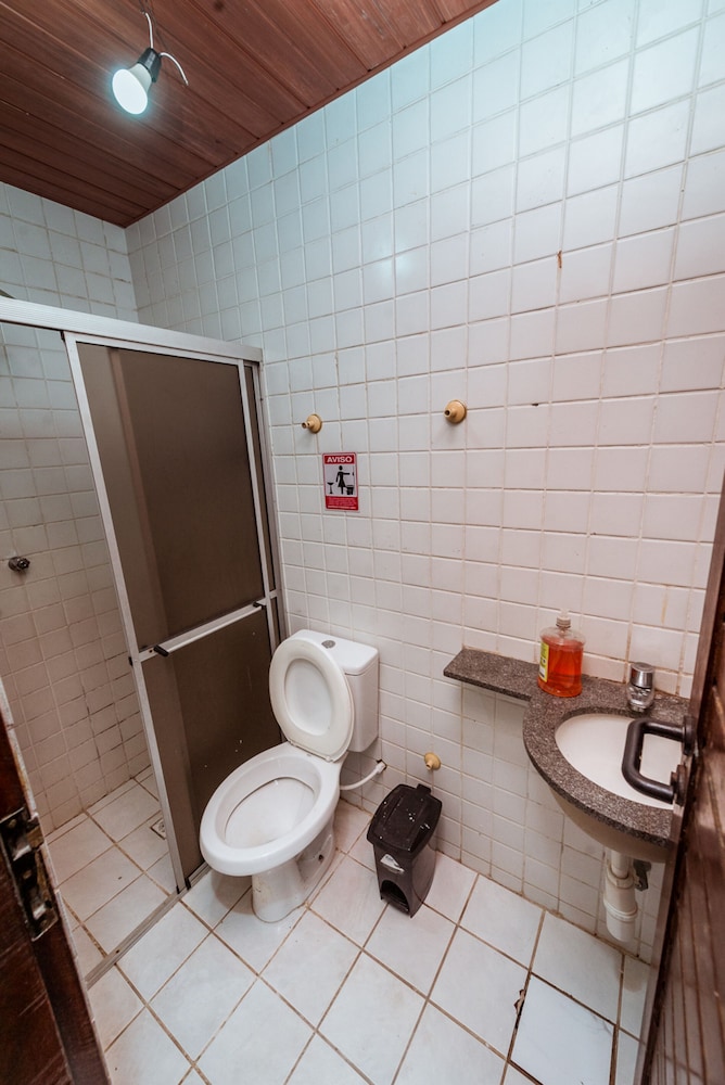 Casa c 4 su tes Piscina Churrasqueira e Garagem