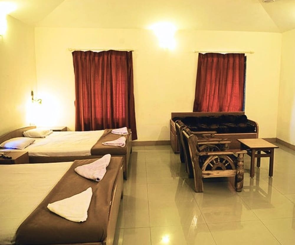 Shrusti Farms Resort