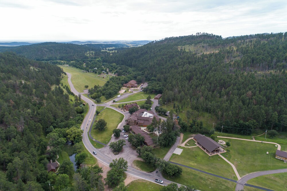 State Game Lodge at Custer State Park Resort
