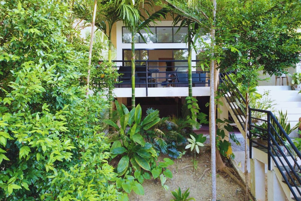 Balcon - Exclusive Private Villa in Camotes Island, Cebu, Philippines